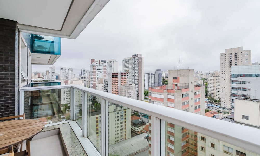 Olimpia View Exclusive Beautiful 2 BR in Vila Olimpia