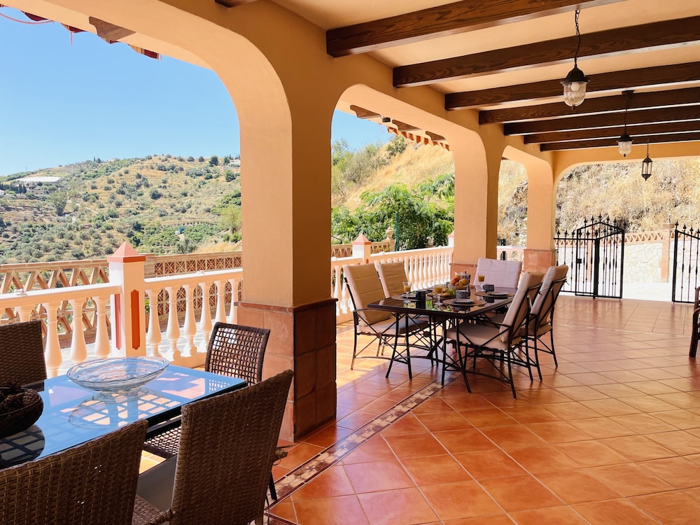 Villa Arco Iris by At Home Costa del Sol