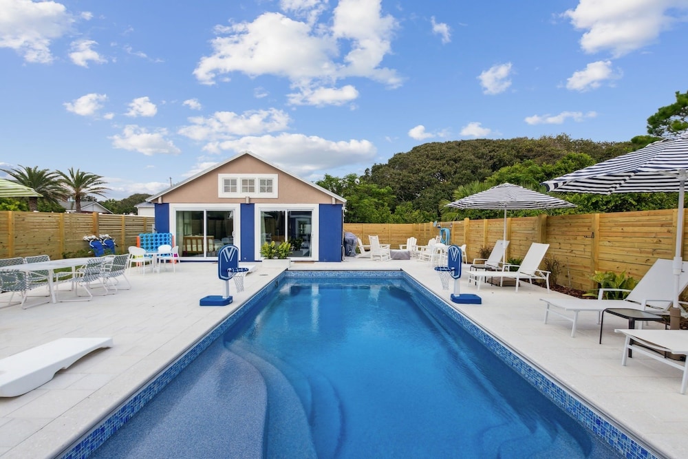 161 S Fletcher 5 Bedroom Home