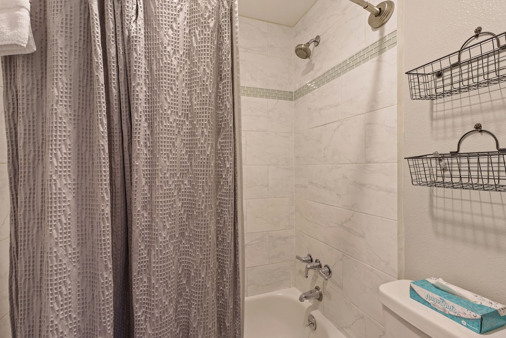 1565 Nw Wall St 144/145 1 Bedroom Condo
