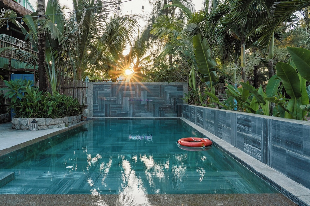 An Bang Beachside Boutique Homes & Villas