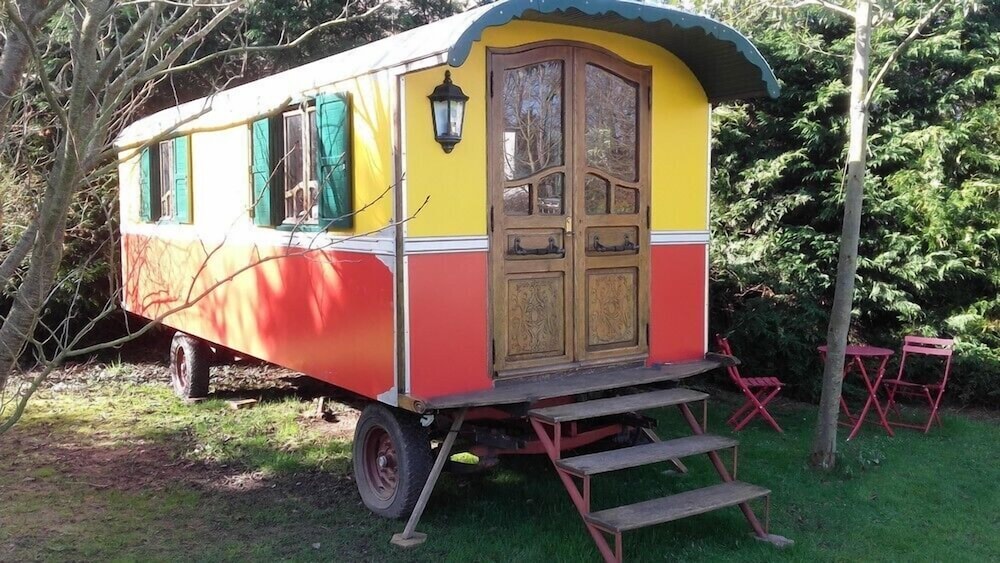 Roulottes de la Baronnie - Campsite