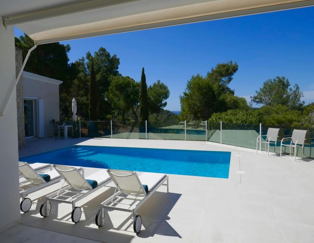 Villa With Golf-course Views