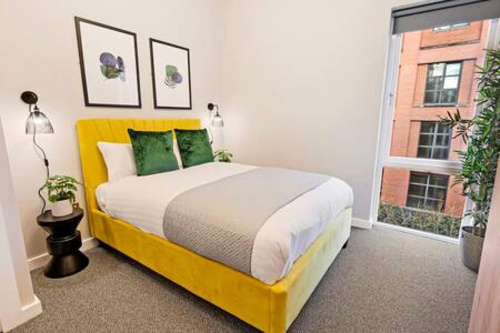 Host Stay Ropewalks Quarters V view 4