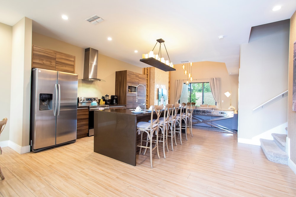 Luxury 4 Bedroom Home Magic Village Resort 7487 - Image 4