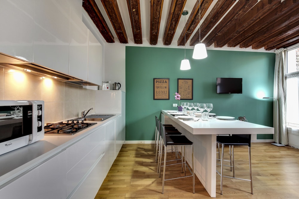 Venice Garden en Venice — kitchen