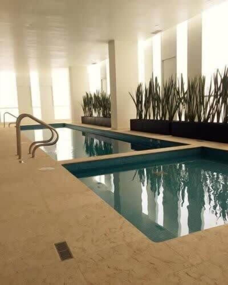 The Plaza - Stylish 1 BDR in Carso photo 2