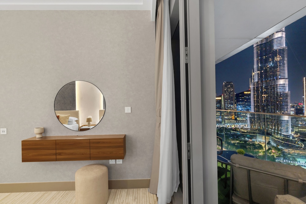 Roomszy Residences - Opera Grand