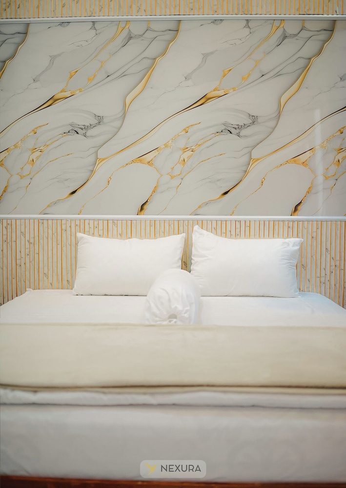 Grand House Nexura Collection