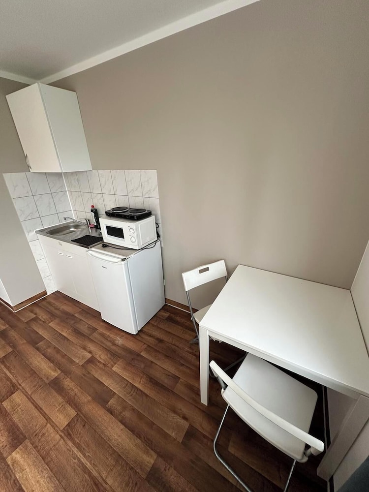 2-Rent Group Hostel Apartments HAN53