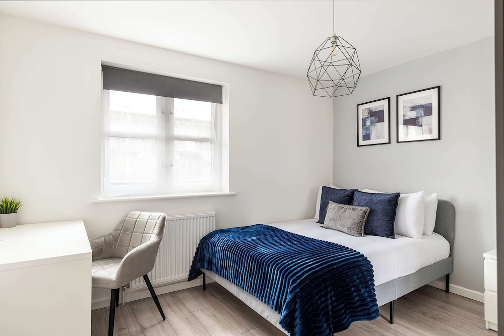 Finsbury Park Retreat: Modern Comfort view 5