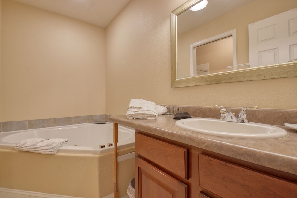 Castle Creek B&B
