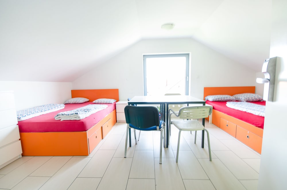 Simbol Rooms - Hostel