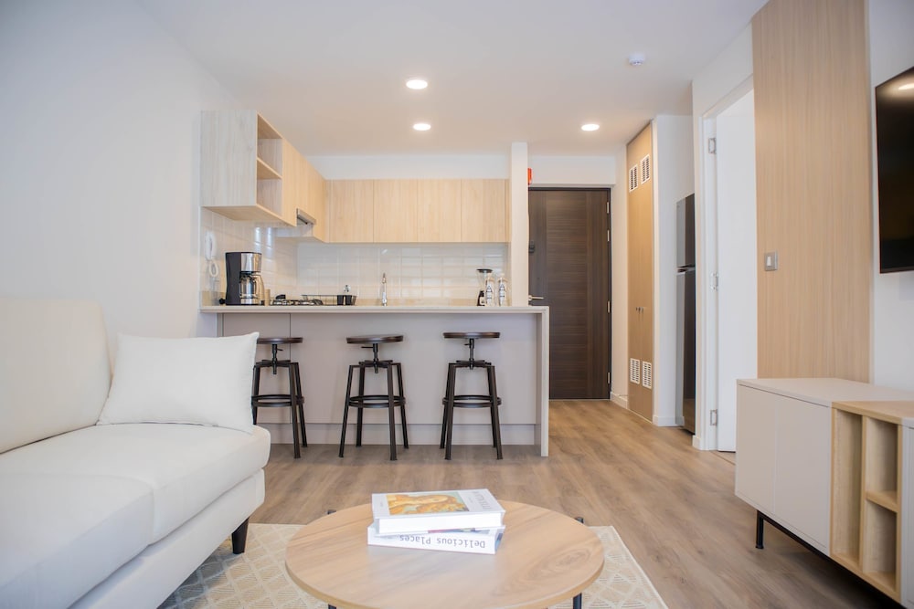 w Fantastic 1BR w Modern Balcony in San Isidro