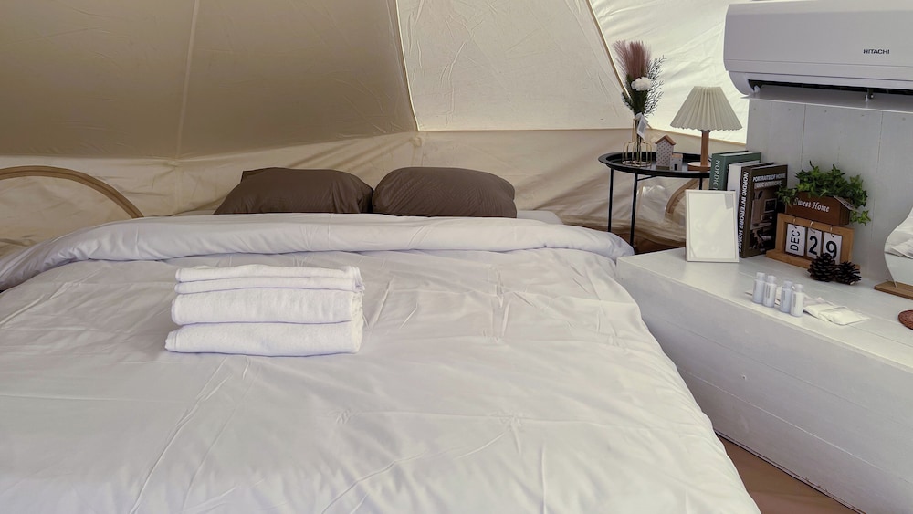 Camping Land