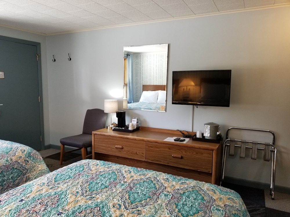 White Mountain Motel And Cottages