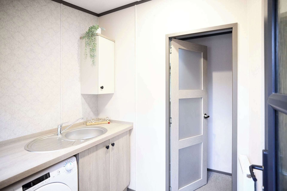 Host Stay Sunbird Lodge