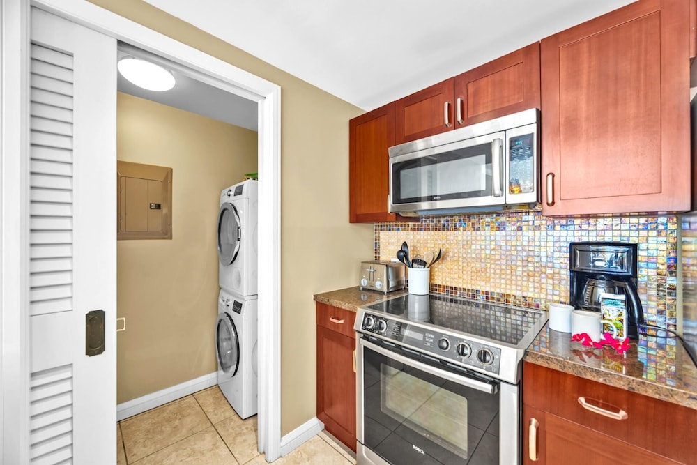 Honua Kai Konea 2 Free Rental Cars KBM Resorts Family Friendly 2 Units, 4 Bedrooms Ml-2468
