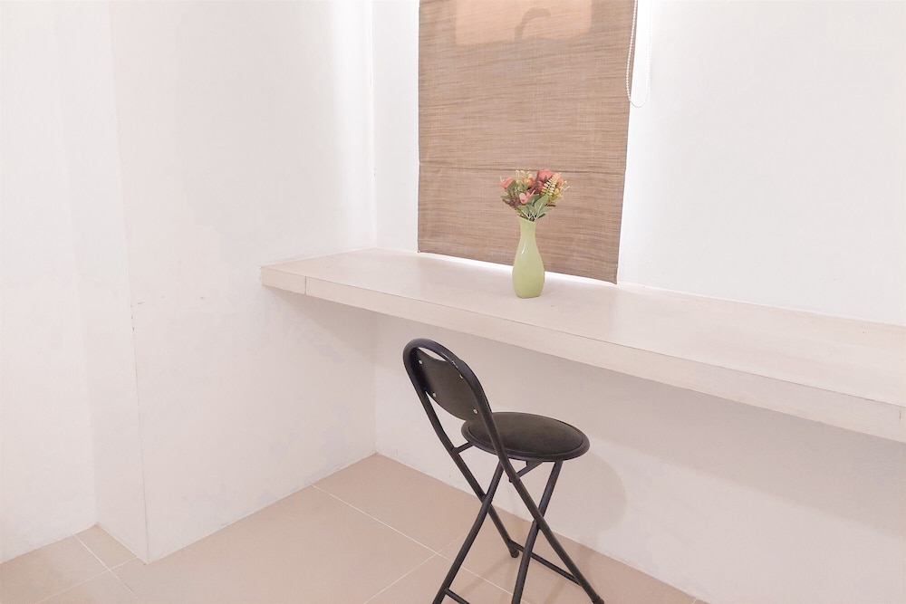 Best Deal Studio Apartment Urbantown Serpong