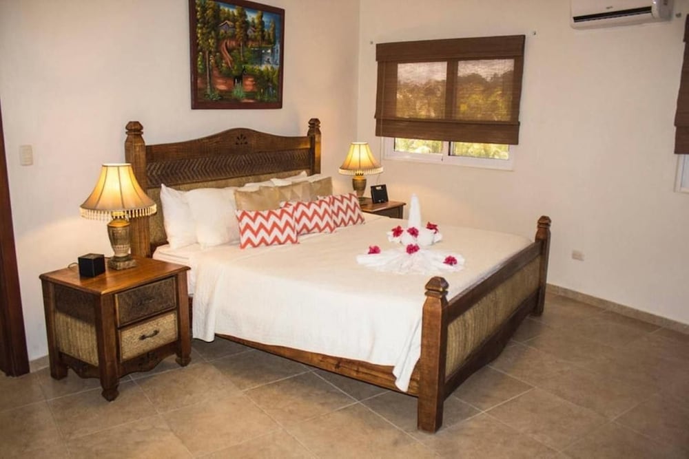 Fully Equipped 4 Bedroom Villa in Gated Community view 2