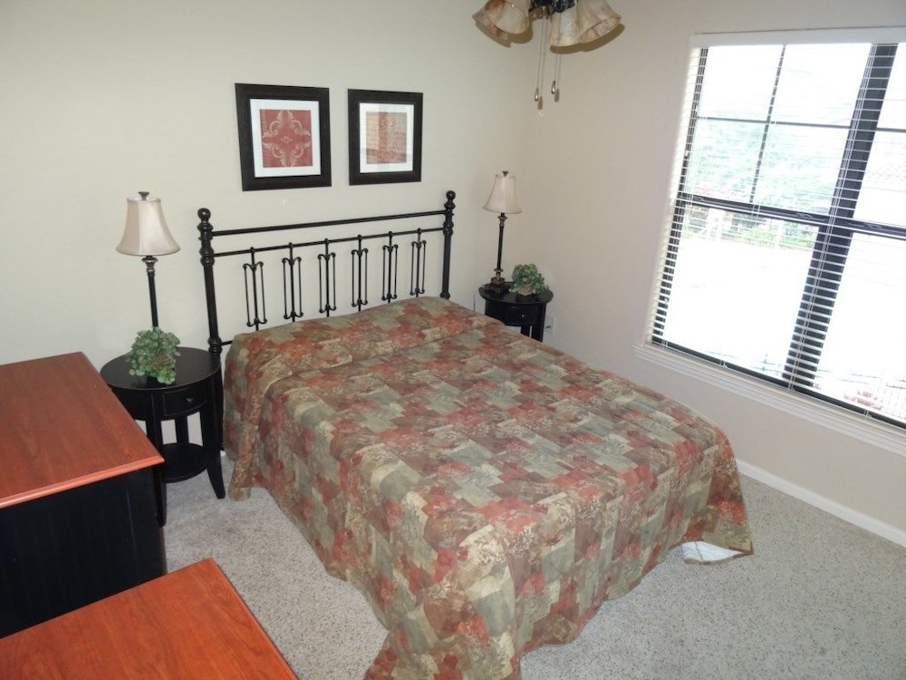 Ip60483 - Bella Piazza Resort - 3 Bed 3 Baths Condo view 2