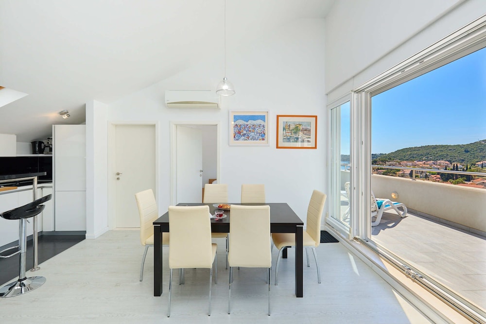 Blue Bay Apartment