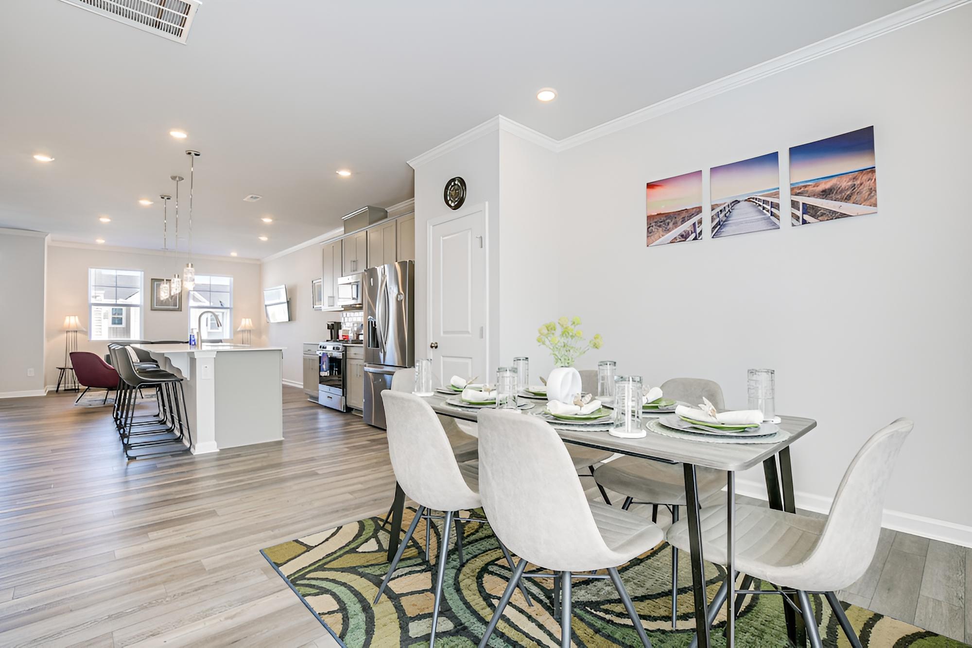 Clayton Townhome ~ 13 Mi to Downtown Raleigh! view 2