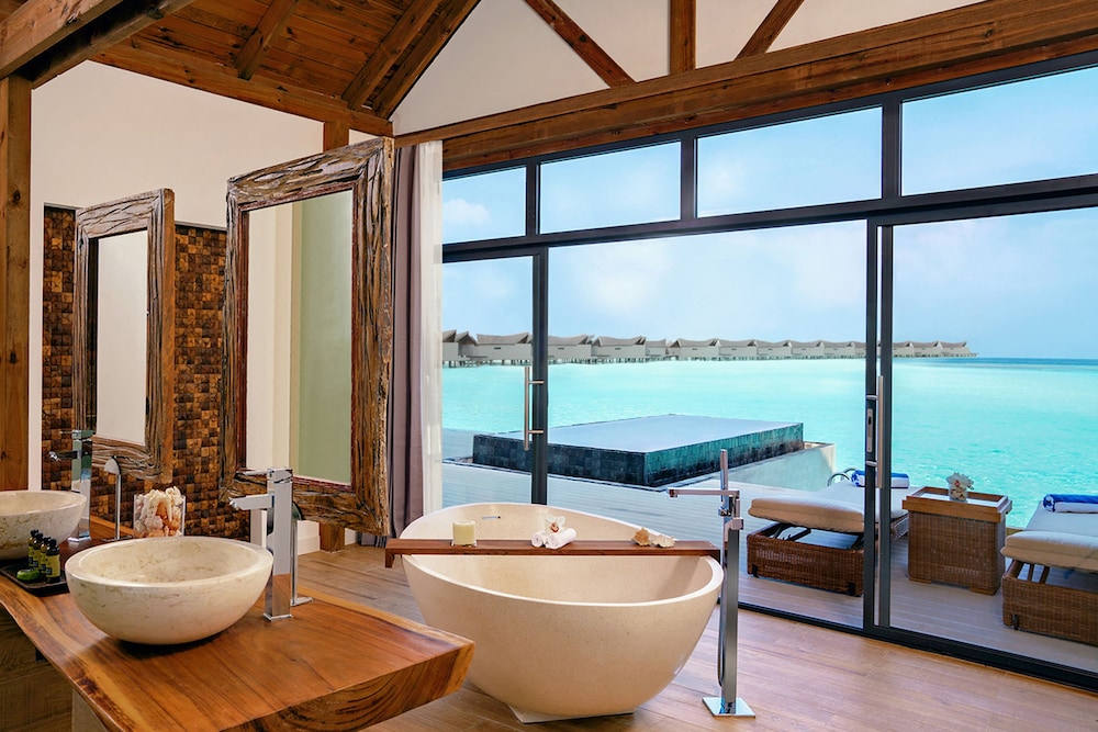 Kuredhivaru Resort & Spa Maldives by Accor