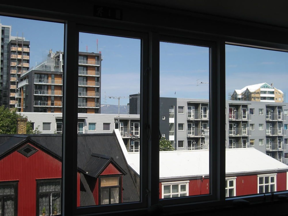 Stylish Downtown Reykjavik Apartments view 2