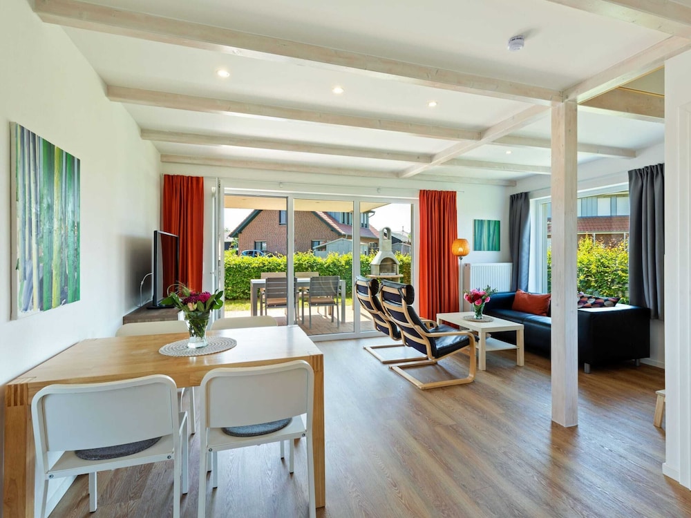 Charming Holiday Home in Zierow Near Seabeach