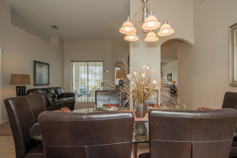 WR1057DL 4 Bedroom Villa in Westridge 4 Home