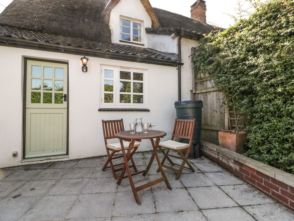 1 Old Thatch