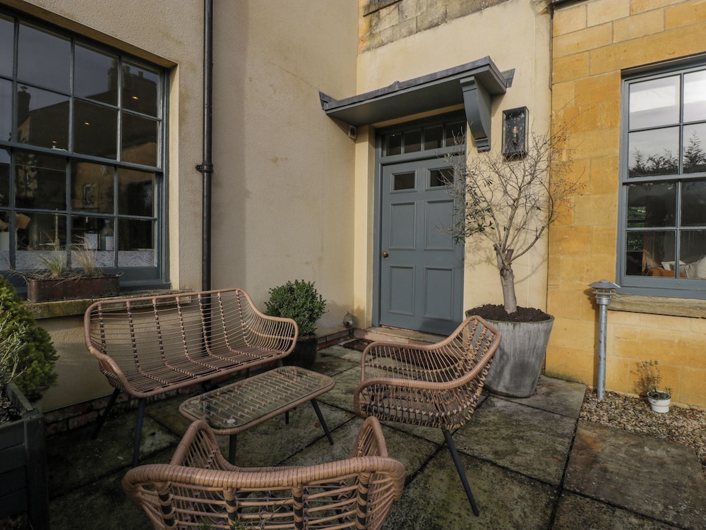 Cotswold House