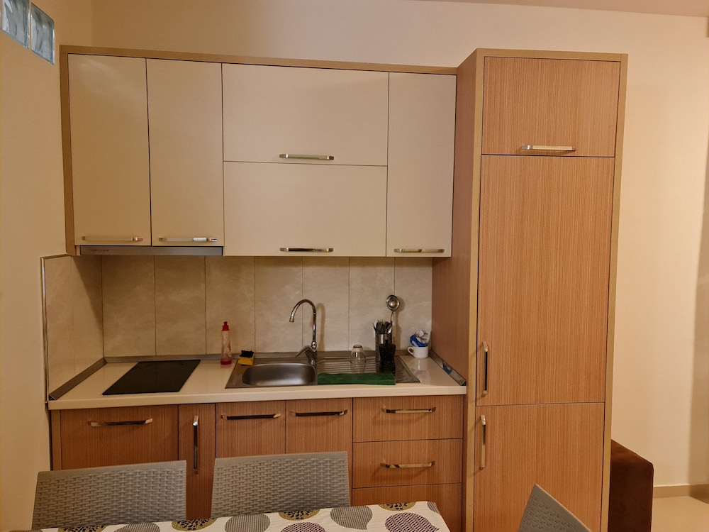Holiday 2-bedroom Apartment in Vlora