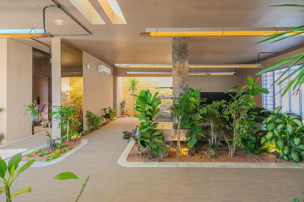 Portal Chalets With Private Pool-AlRawda
