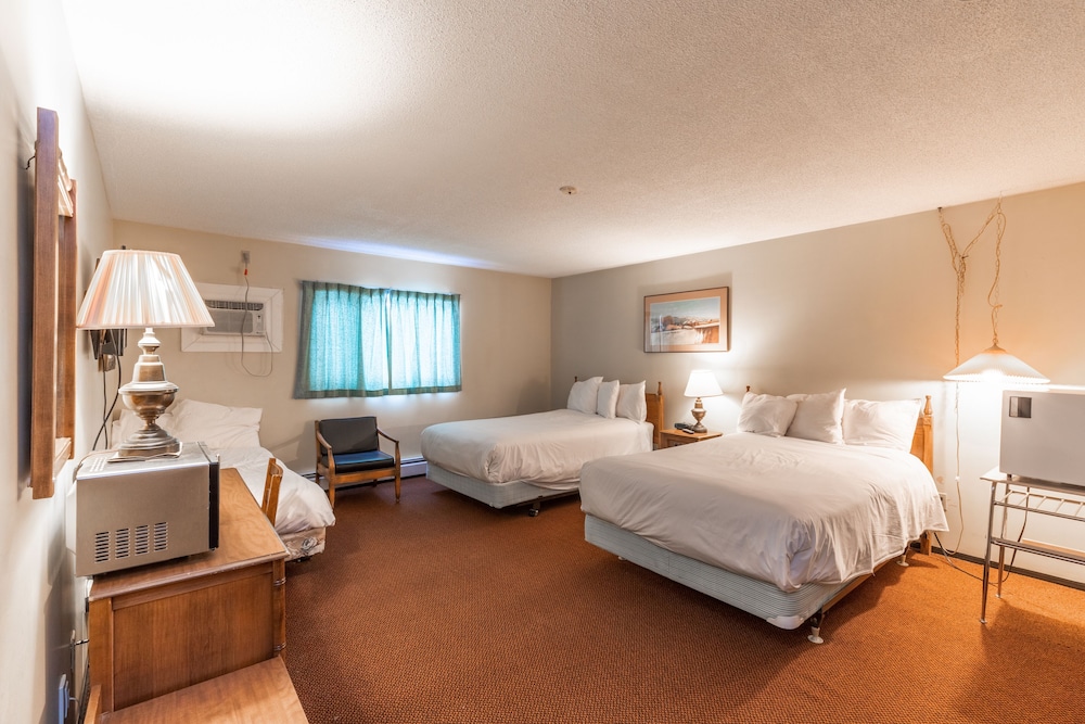 Englehart Inn