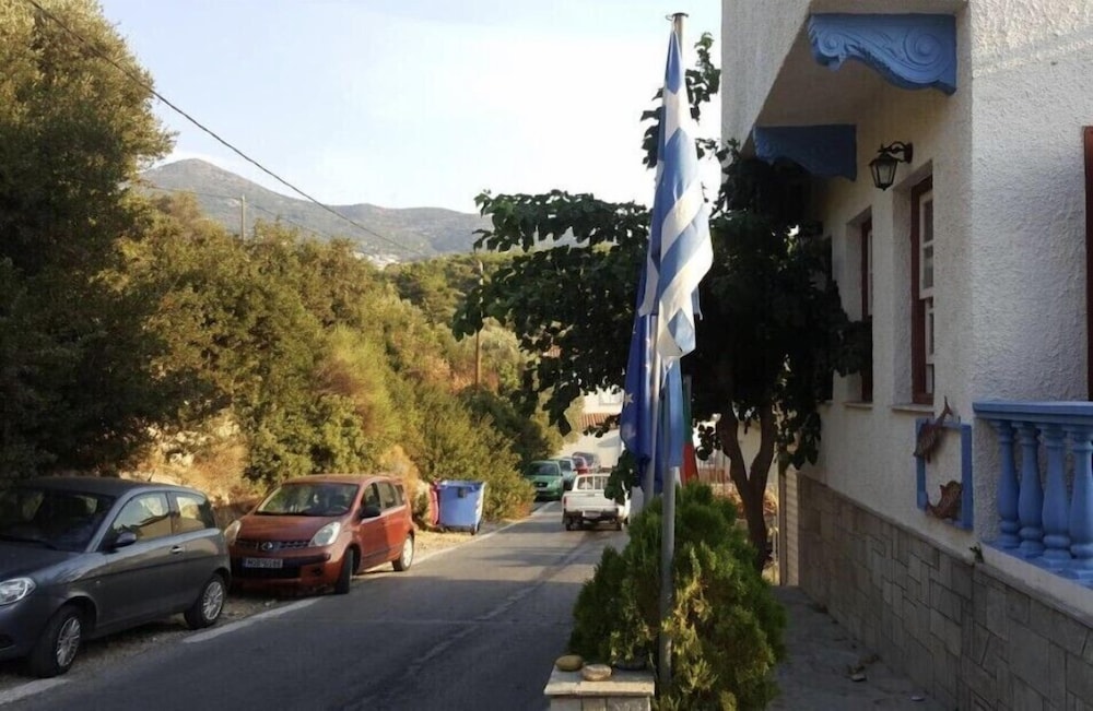 Oceanis Studios en Samos