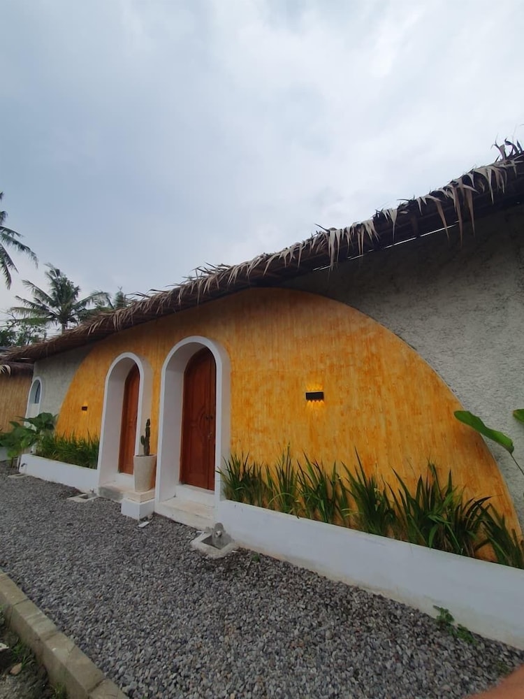 Villa Bale Tentrem Pamungkas