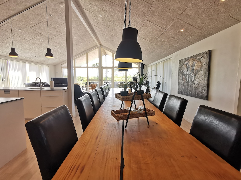 Panoramic Views and Luxurious Comfort on Læsø Island
