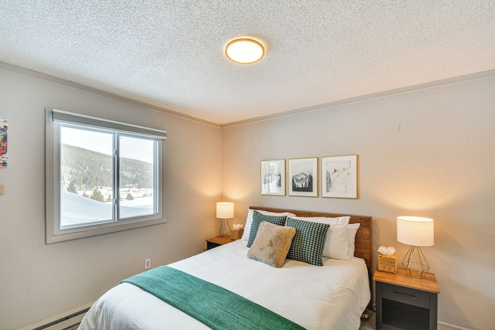 Breckenridge Area Condo w/ Mountain Views