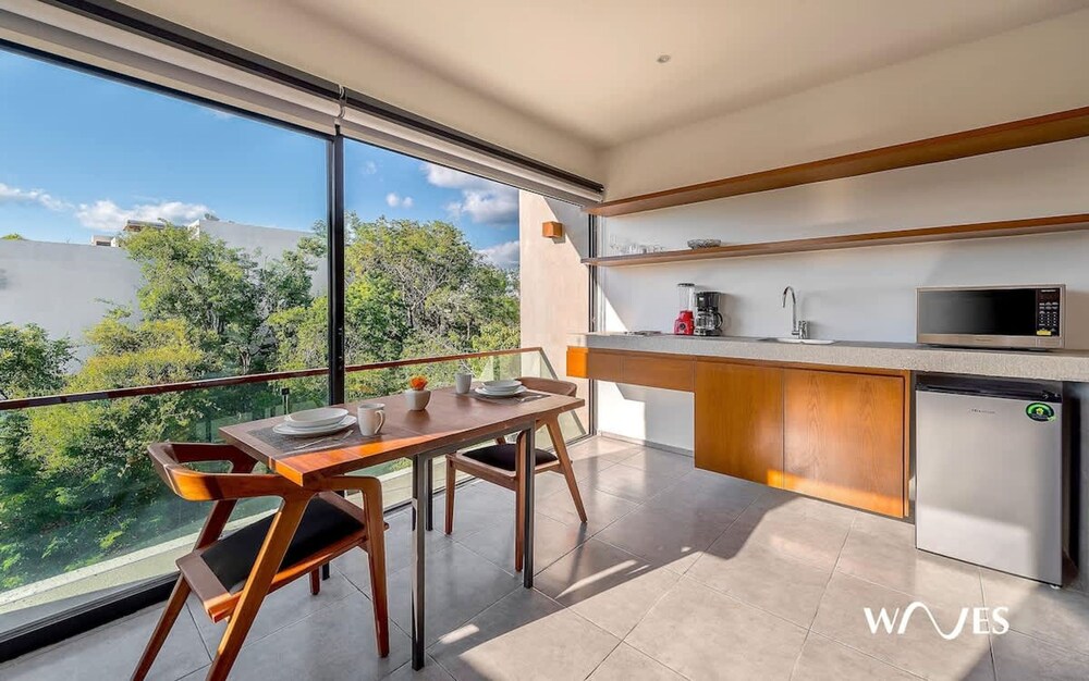 Studio With Great Rooftop Pool