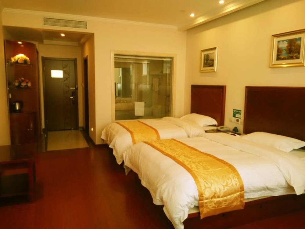 GreenTree Inn YanCheng XiangGang Road FuNing Passenger South Station Hotel