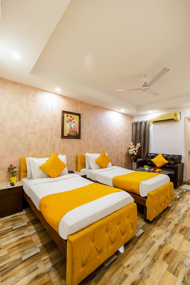 Hotel Palazzo Inn Mansarovar Garden