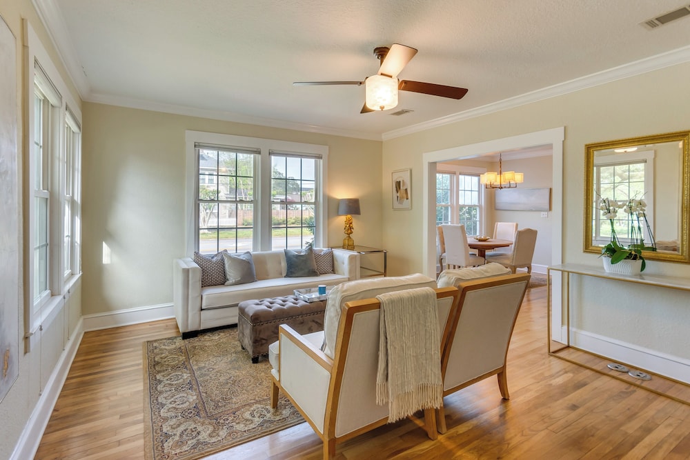 Stay & Play in Pensacola: Apartment Near Dtwn