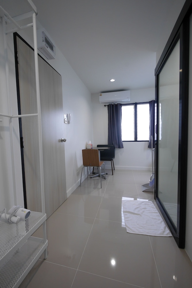 Lee Home Bangkok
