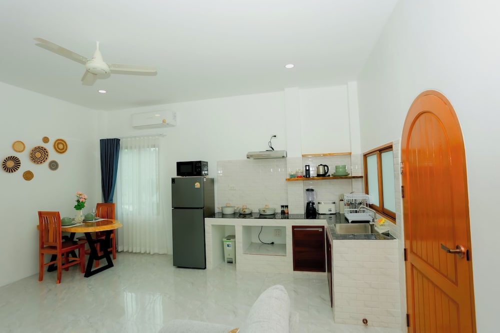 Rock & Lune Boutique Villas