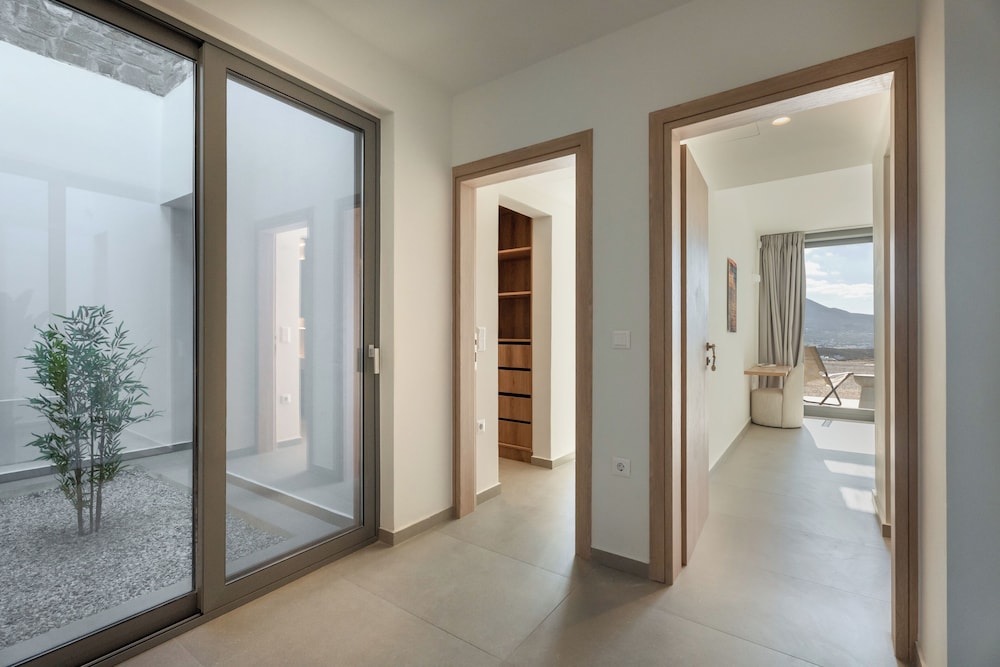 AVERA VILLAS