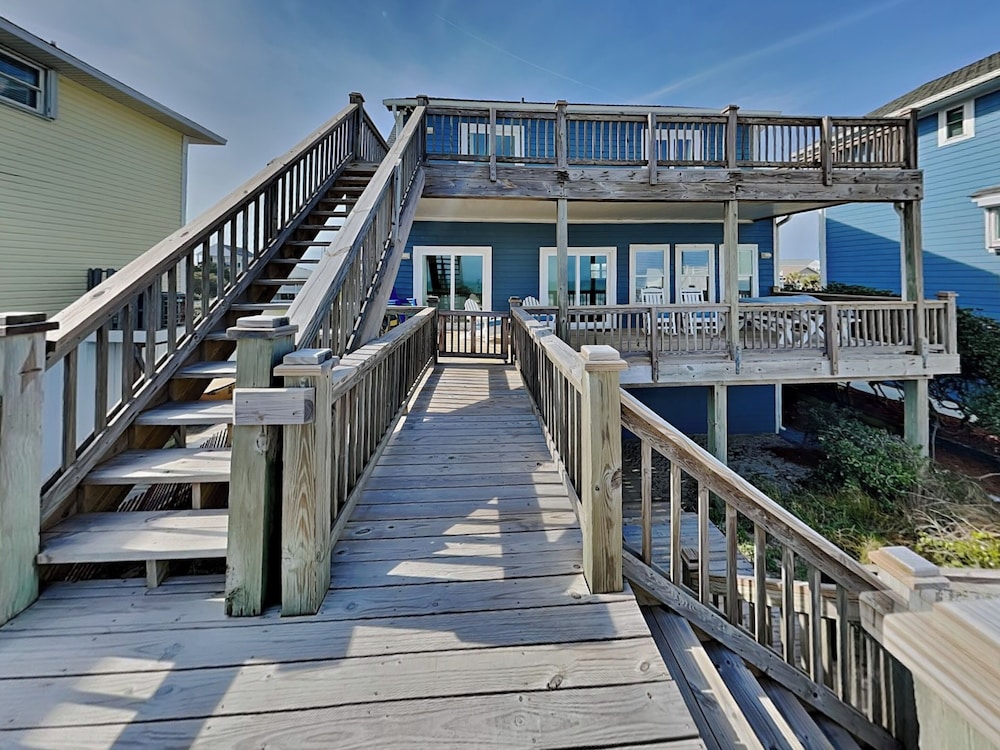 Ocean Splendor by Topsail Realty