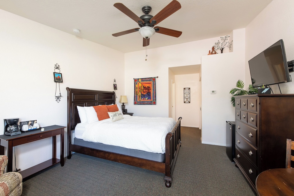 Whispering Creek B&B