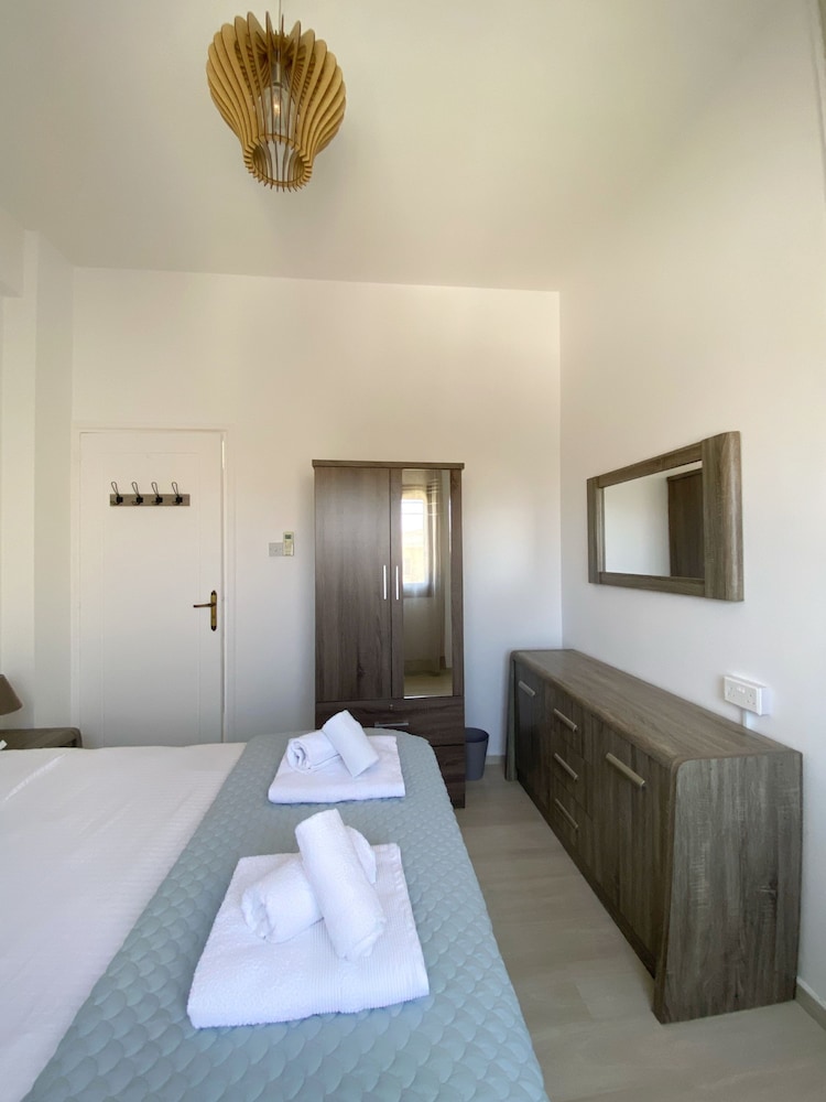 120 TLA - Stay Nest in Tala Apartment